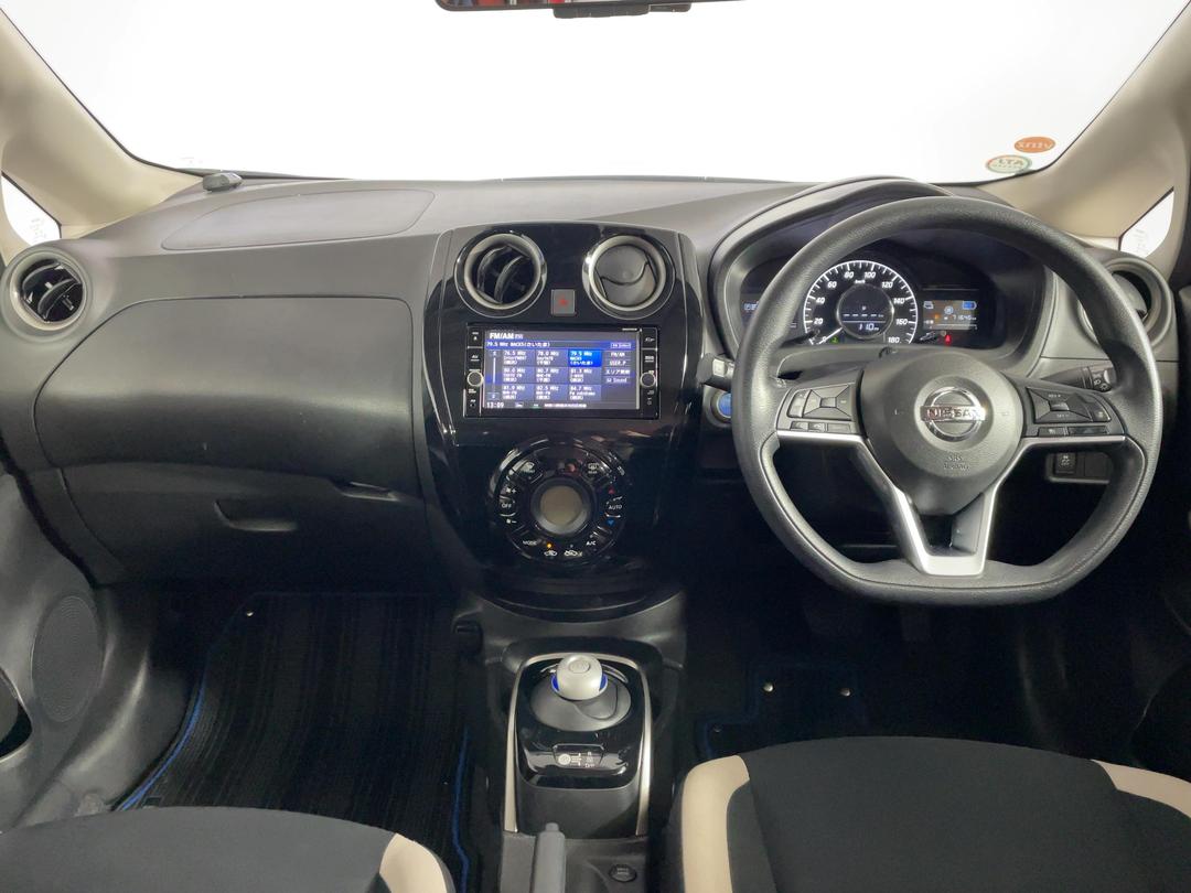 Photo '17' of Nissan Note