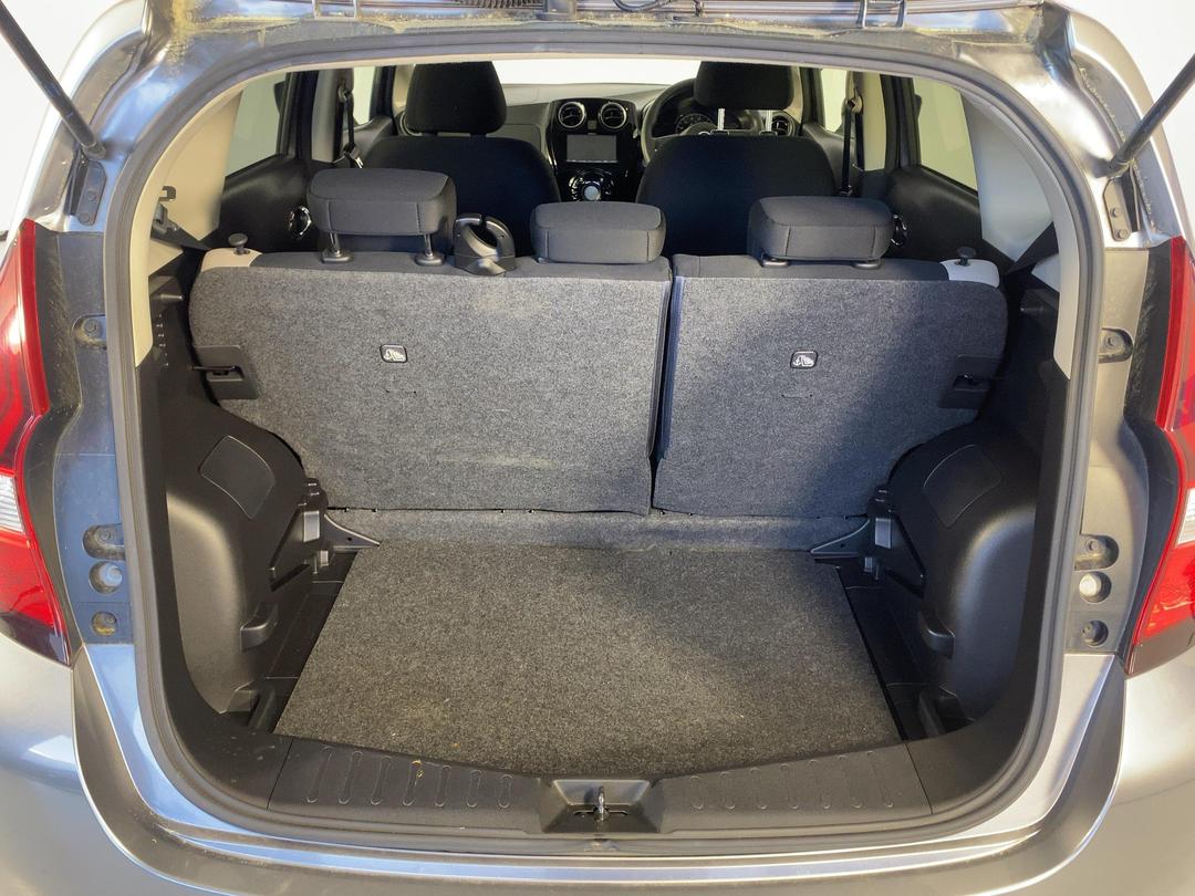 Photo '14' of Nissan Note