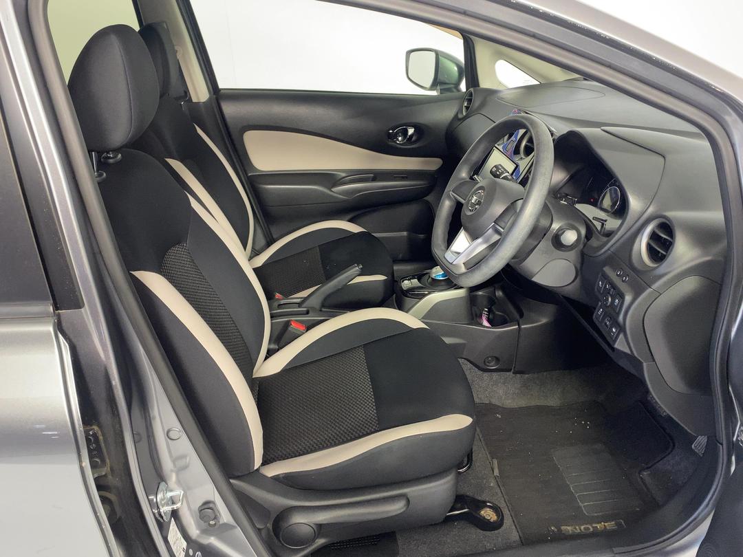 Photo '16' of Nissan Note