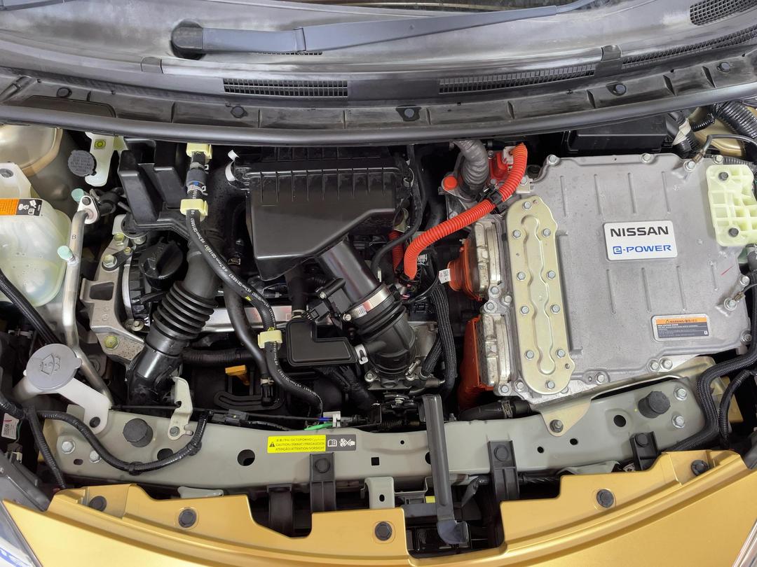 Photo '13' of Nissan Note