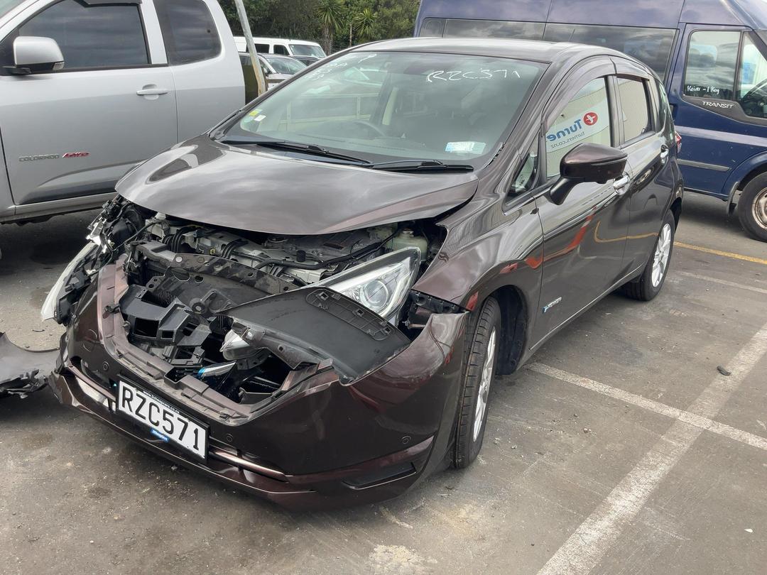 Photo '2' of Nissan Note Photo '2' of Nissan Note