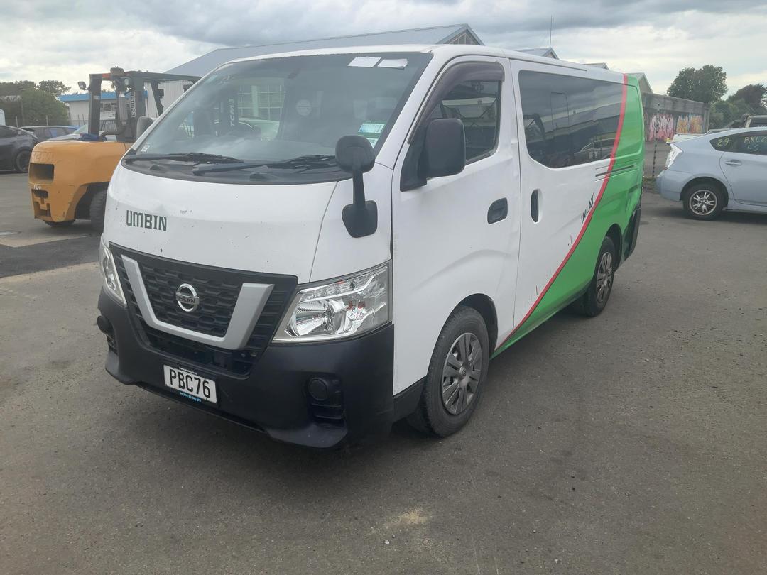 Photo '3' of Nissan NV350 Caravan