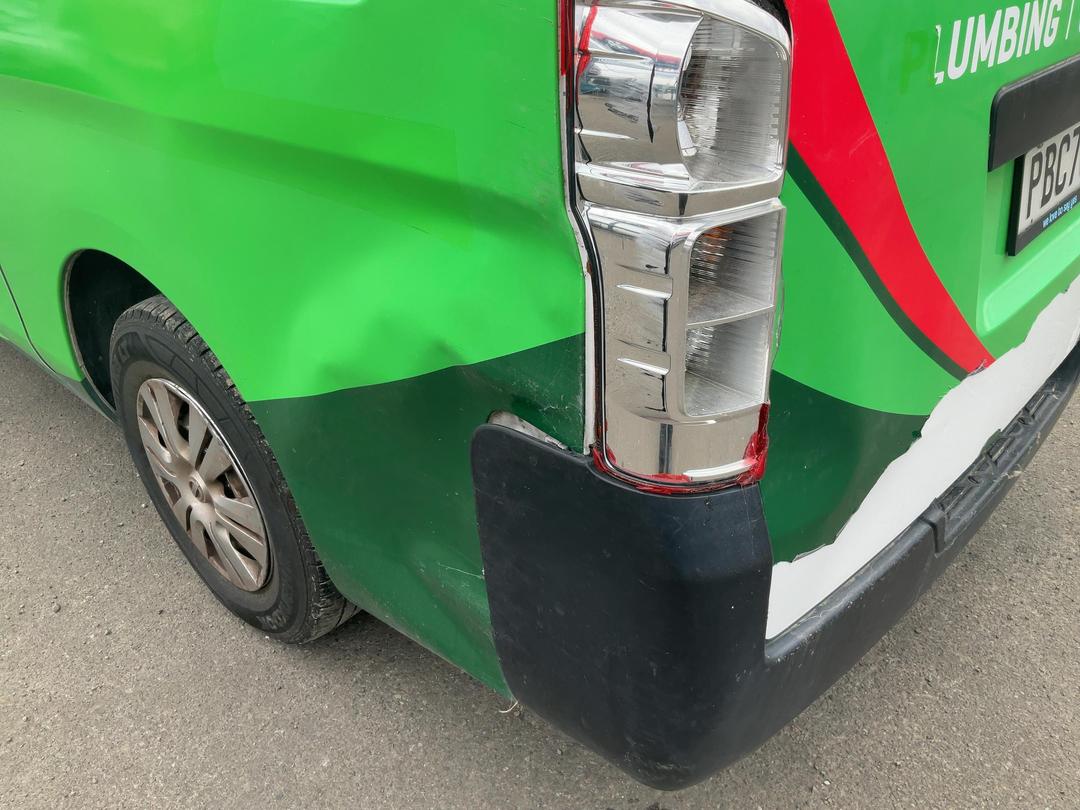 Photo '7' of Nissan NV350 Caravan