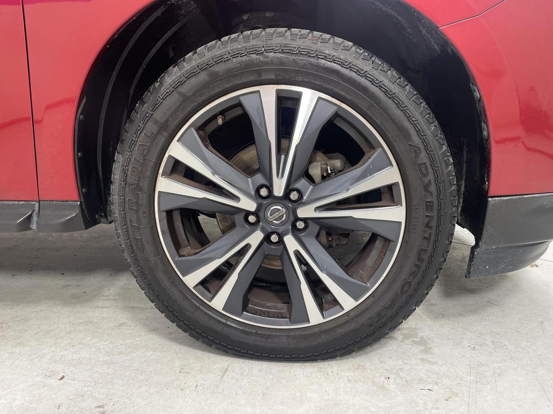 Photo '9' of Nissan Pathfinder