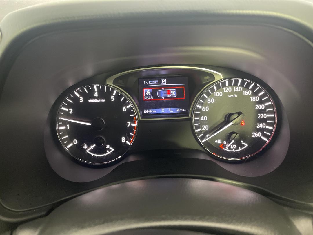 Photo '21' of Nissan Pathfinder