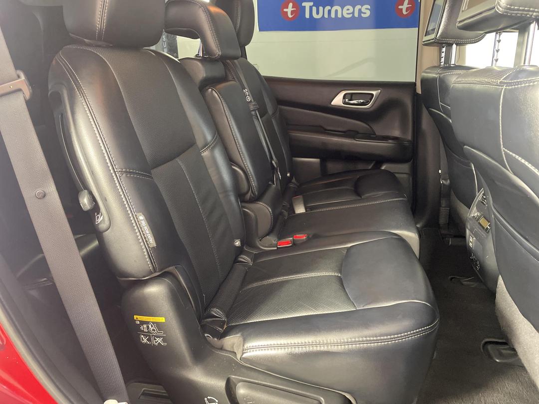 Photo '20' of Nissan Pathfinder