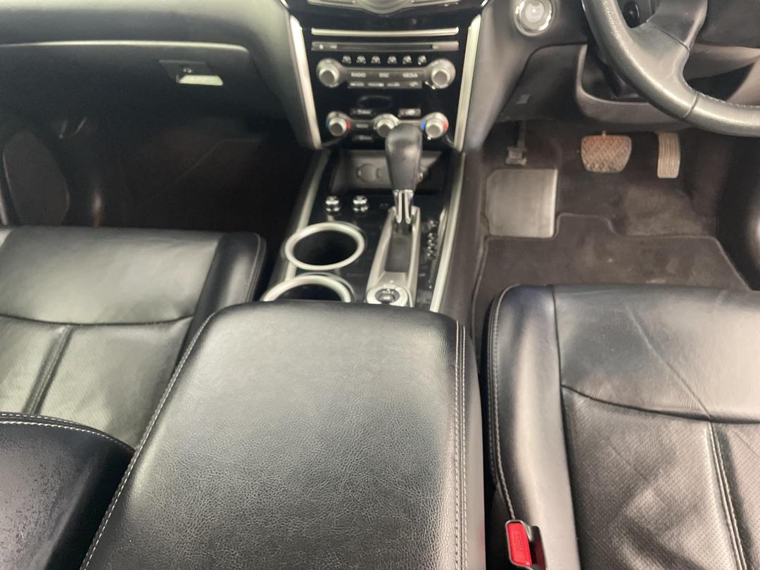 Photo '18' of Nissan Pathfinder