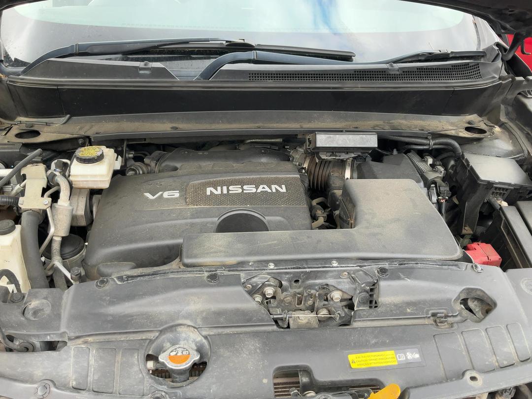Photo '7' of Nissan Pathfinder TI Photo '7' of Nissan Pathfinder TI