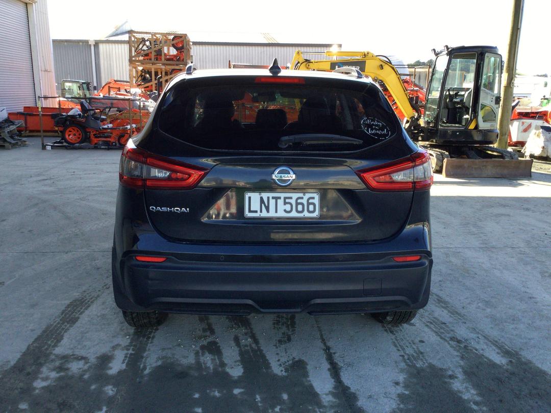 Photo '6' of Nissan Qashqai ST-L Photo '6' of Nissan Qashqai ST-L