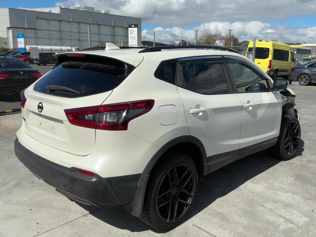 Photo '13' of Nissan Qashqai N-TEC Photo '13' of Nissan Qashqai N-TEC