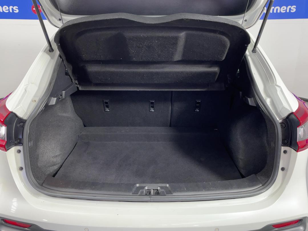 Photo '14' of Nissan Qashqai