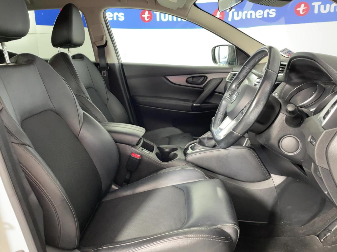 Photo '16' of Nissan Qashqai
