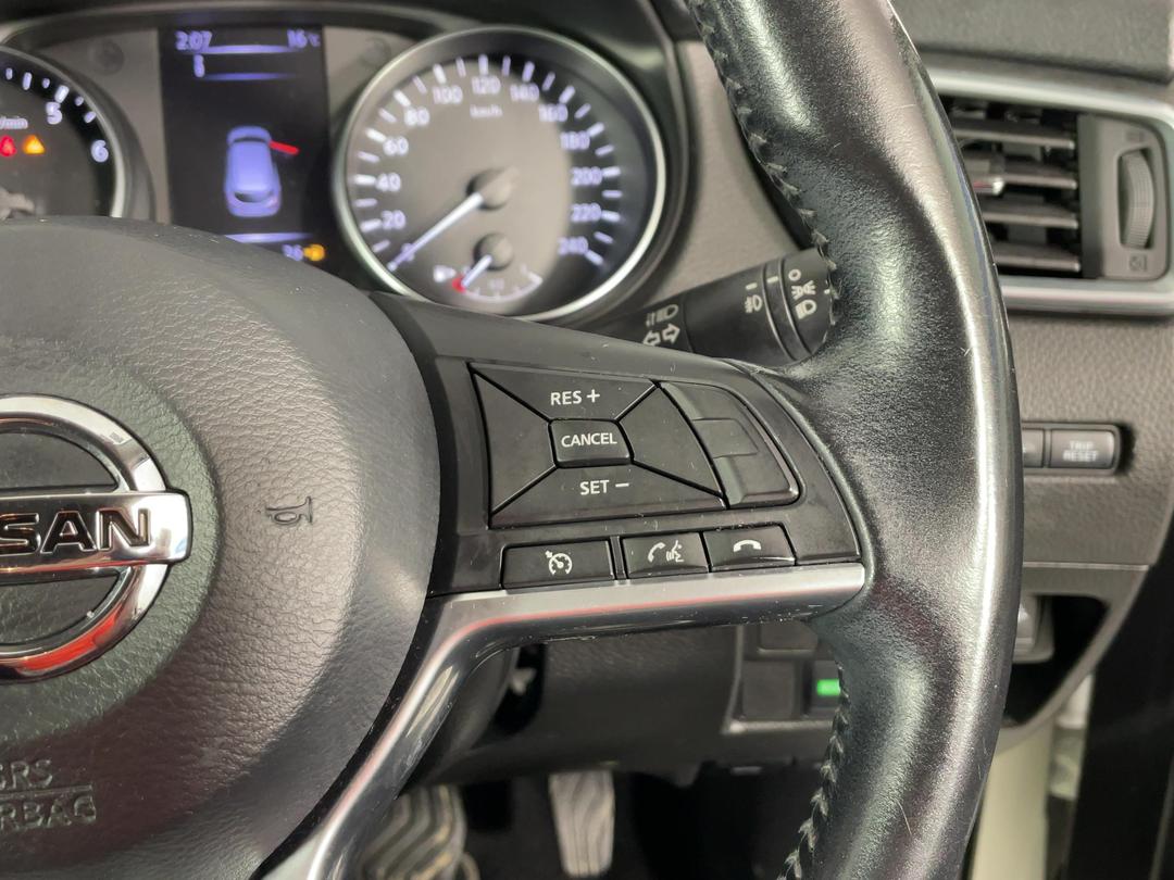 Photo '32' of Nissan Qashqai
