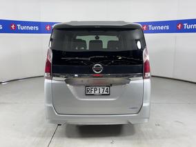Photo '6' of Nissan Serena