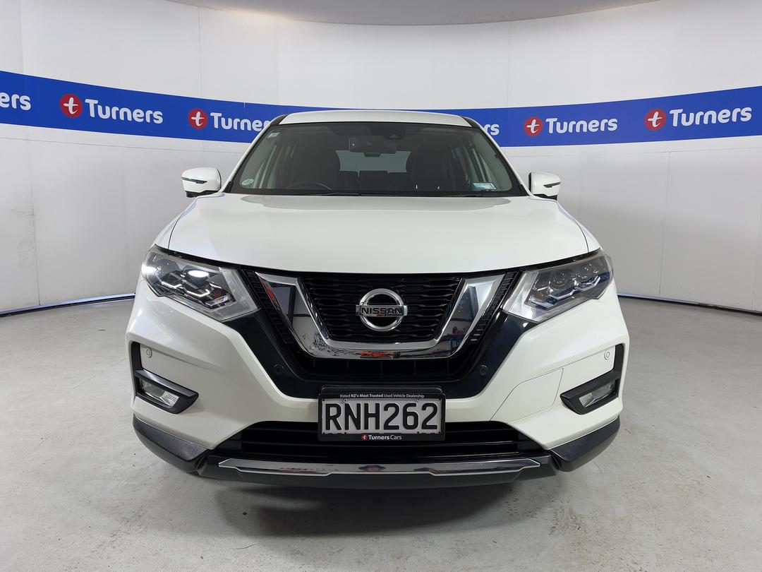 Photo '2' of Nissan X-Trail