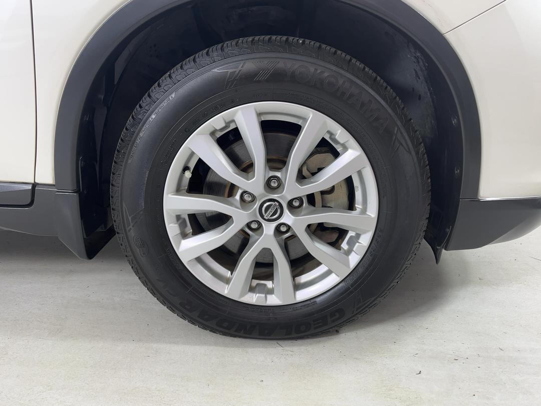 Photo '9' of Nissan X-Trail