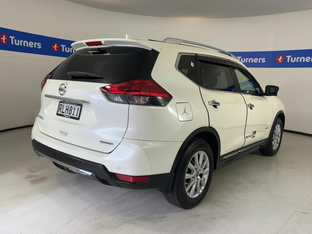 Photo '7' of Nissan X-Trail