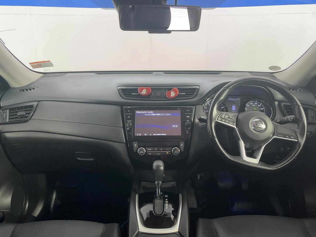 Photo '17' of Nissan X-Trail