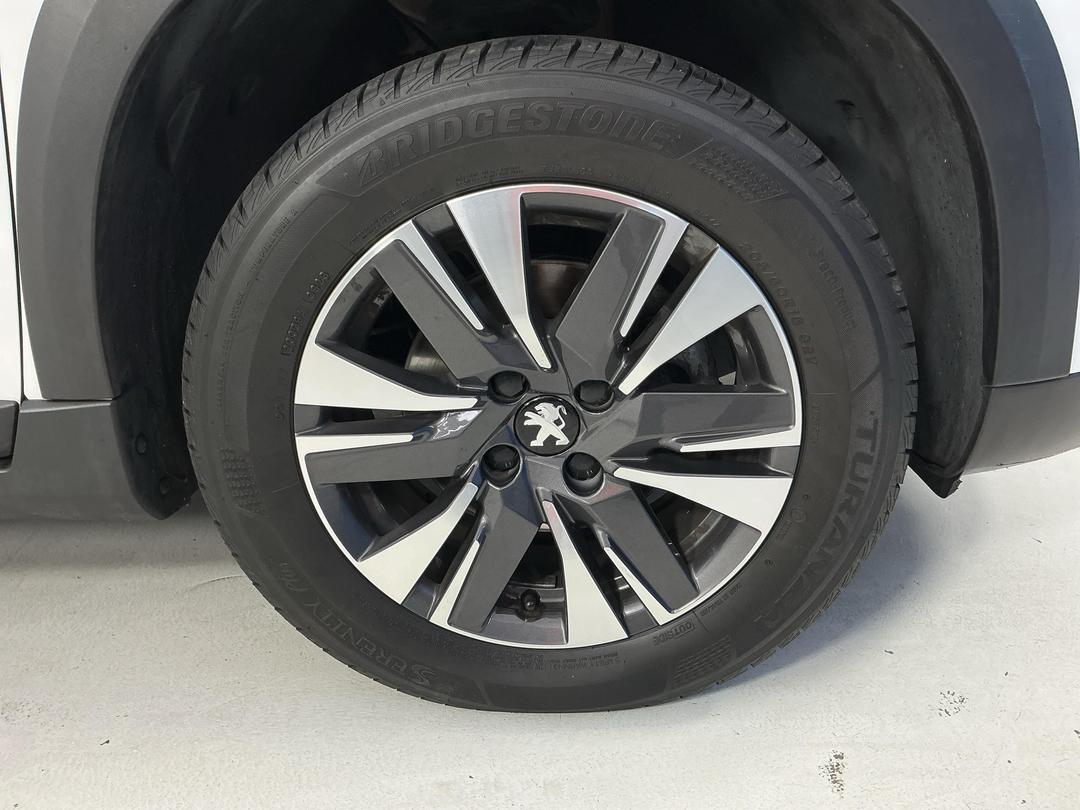 Photo '9' of Peugeot 2008