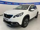 Thumbnail '4' of Peugeot 2008
