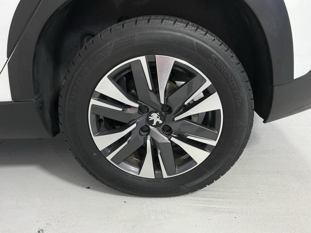 Photo '11' of Peugeot 2008