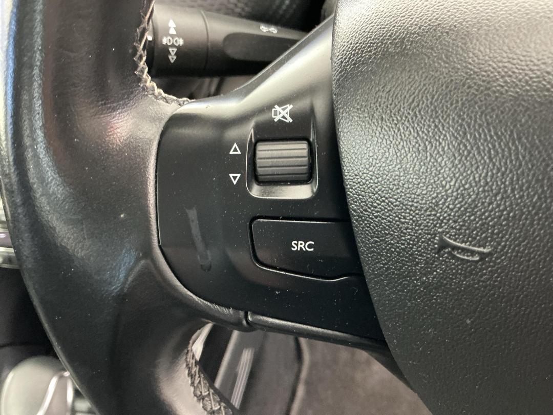 Photo '25' of Peugeot 2008