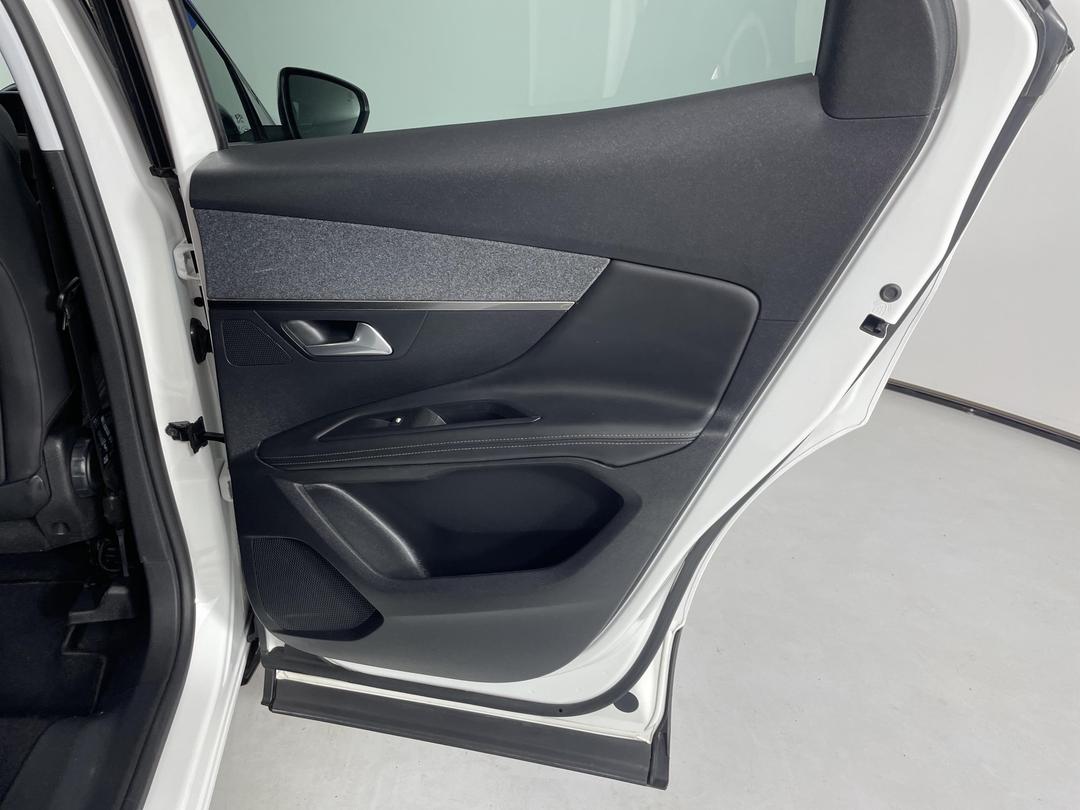 Photo '19' of Peugeot 3008