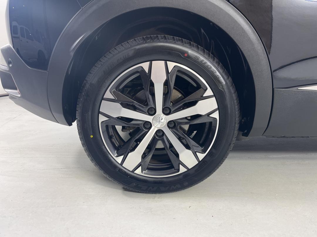 Photo '12' of Peugeot 3008