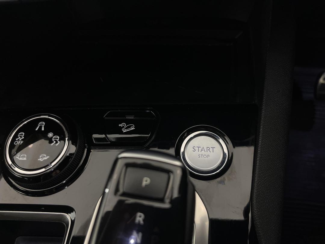 Photo '25' of Peugeot 3008