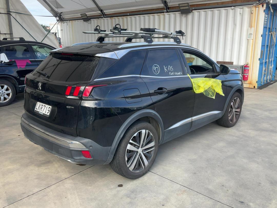 Photo '8' of Peugeot 3008 GT