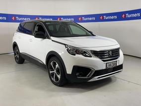 Photo '1' of Peugeot 5008
