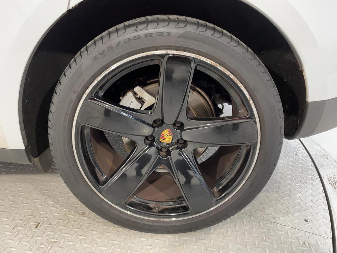 Photo '11' of Porsche Macan