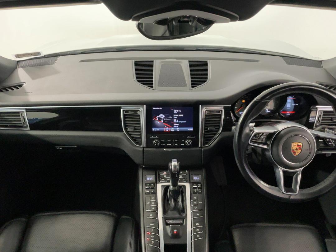 Photo '17' of Porsche Macan