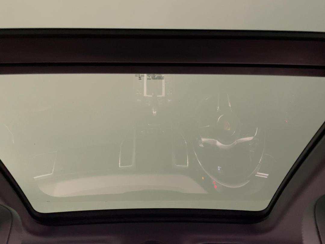 Photo '31' of Porsche Macan