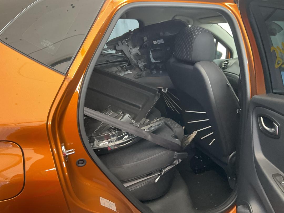 Photo '12' of Renault Captur Dynamique