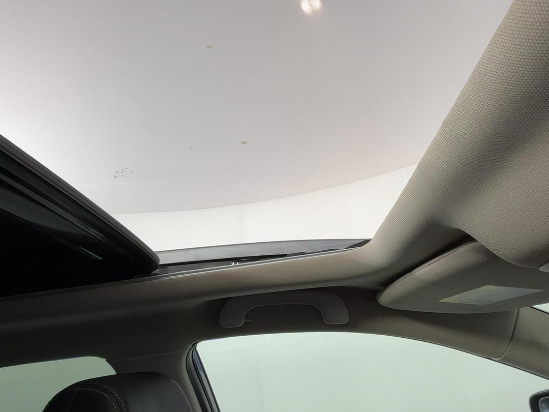 Photo '32' of Renault Koleos