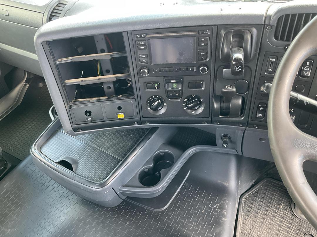 Photo '14' of SCANIA R560 V8 Cab Chassis