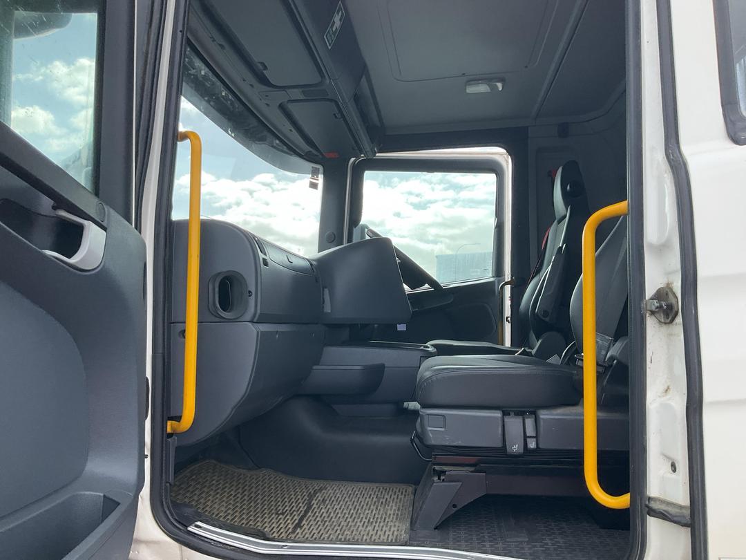 Photo '27' of SCANIA R560 V8 Cab Chassis