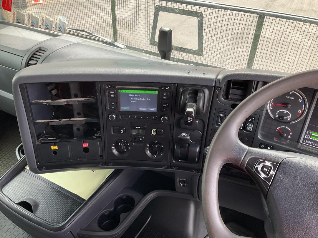 Photo '14' of SCANIA R560 V8 Cab Chassis