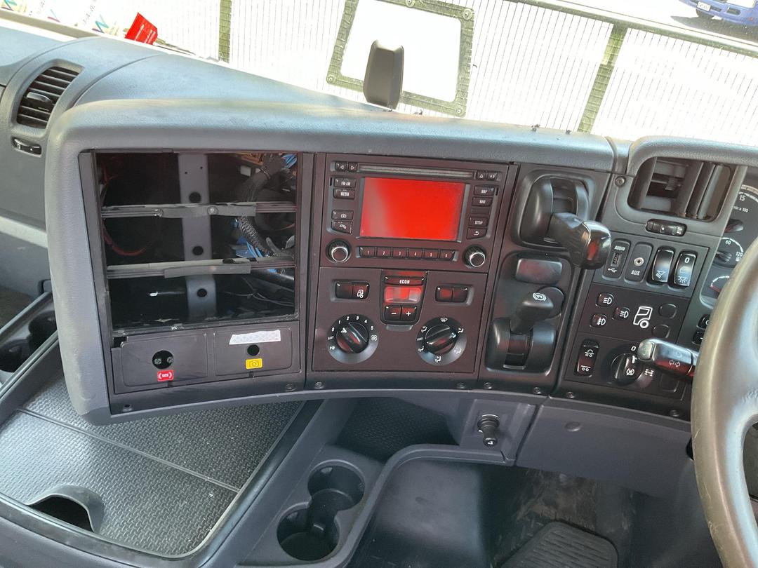 Photo '13' of SCANIA R560 V8 Cab Chassis