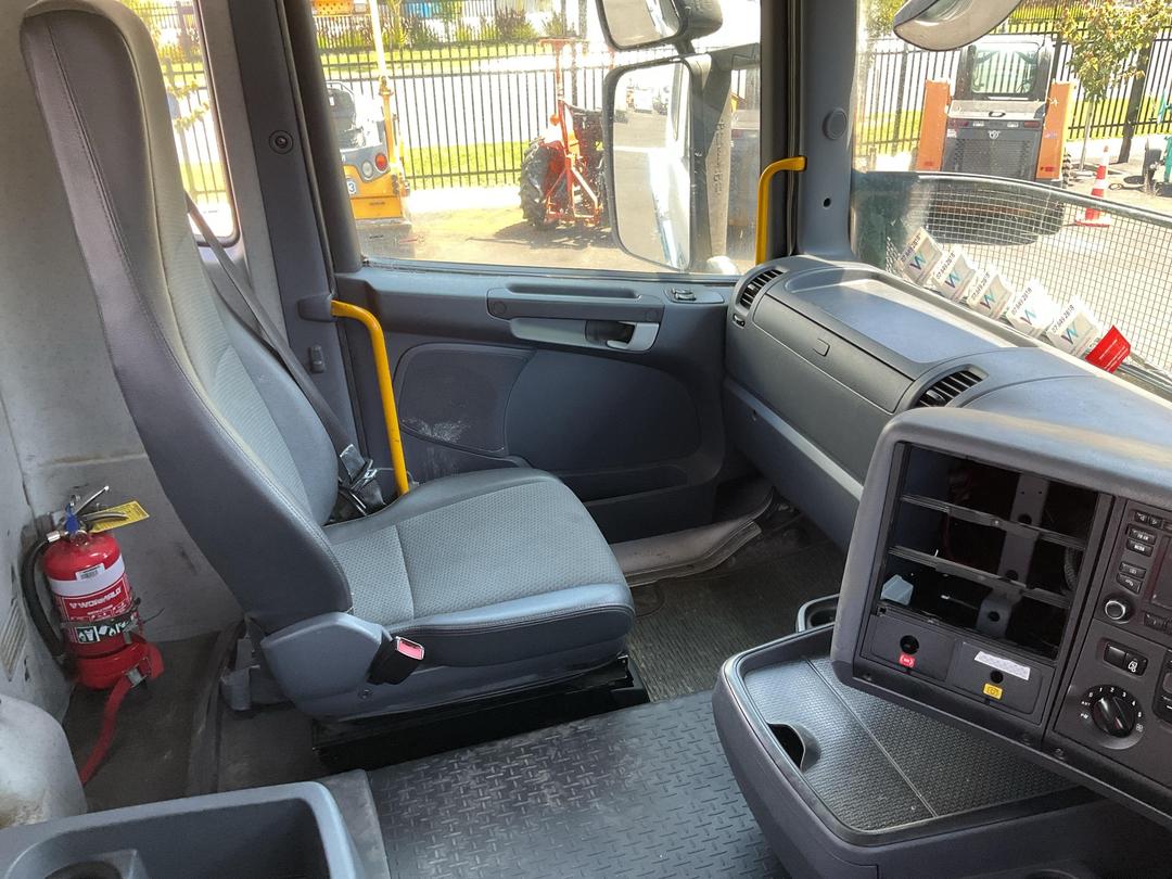 Photo '14' of SCANIA R560 V8 Cab Chassis