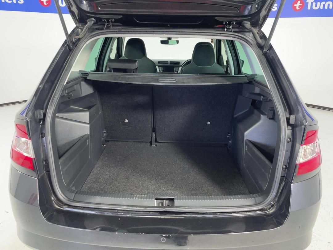 Photo '14' of Skoda Fabia