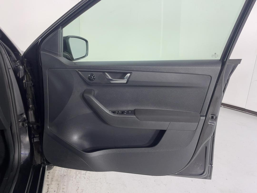 Photo '15' of Skoda Fabia