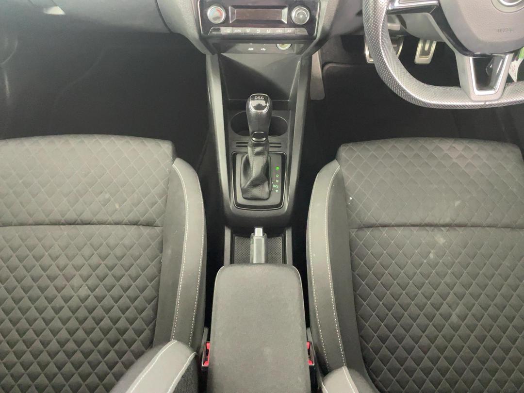 Photo '18' of Skoda Fabia