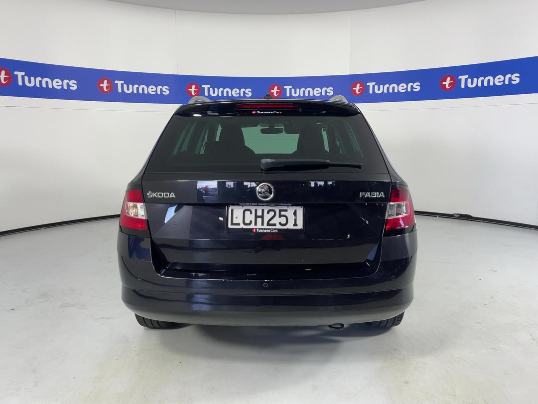 Photo '6' of Skoda Fabia