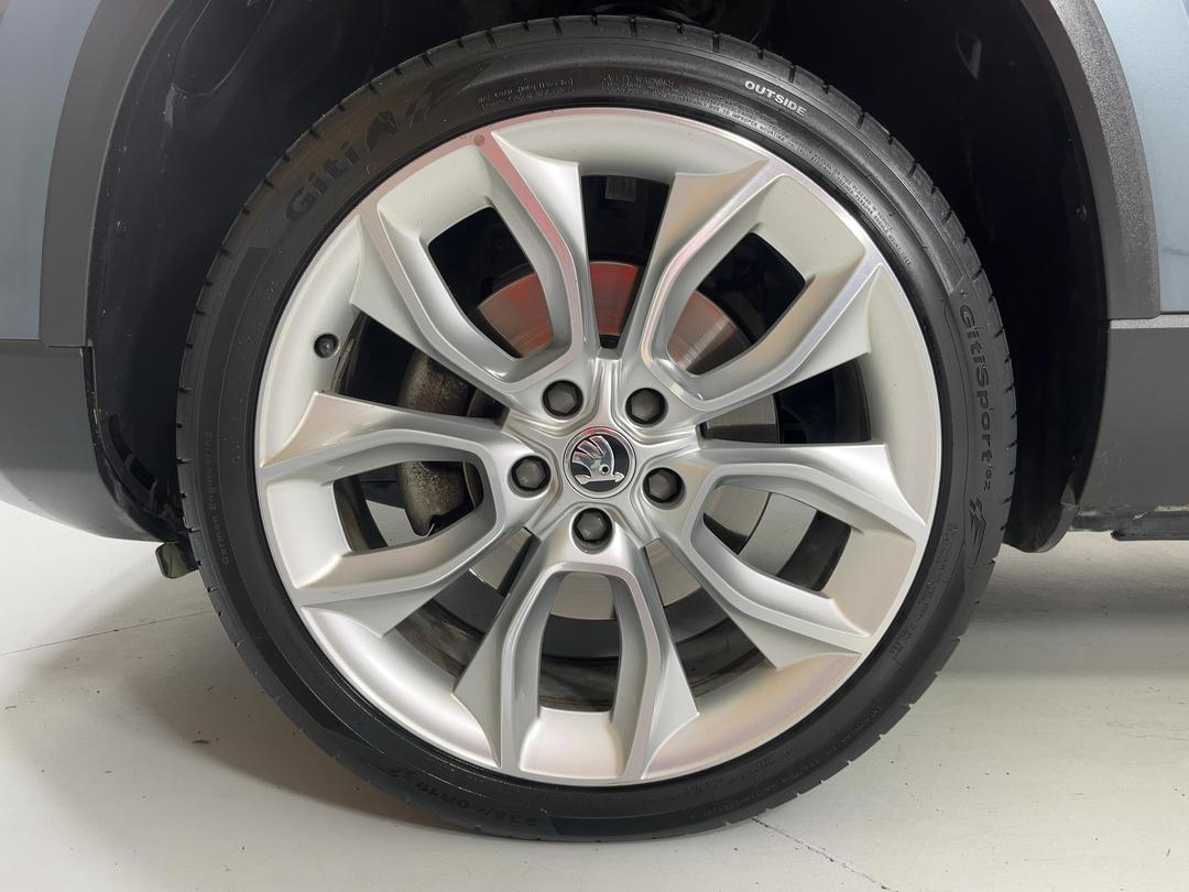 Photo '10' of Skoda Karoq
