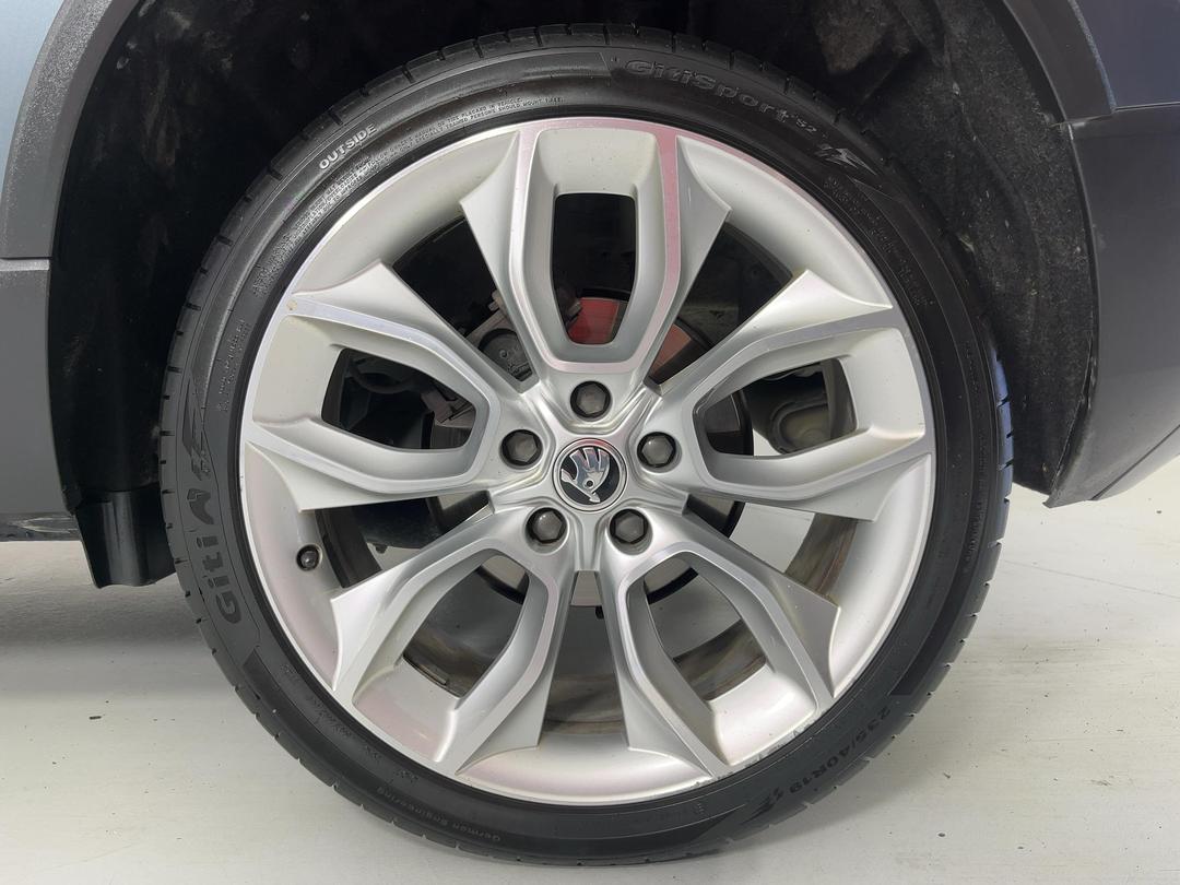 Photo '11' of Skoda Karoq