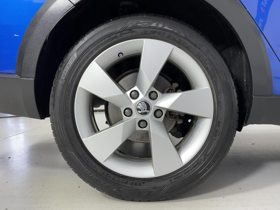 Photo '12' of Skoda Octavia