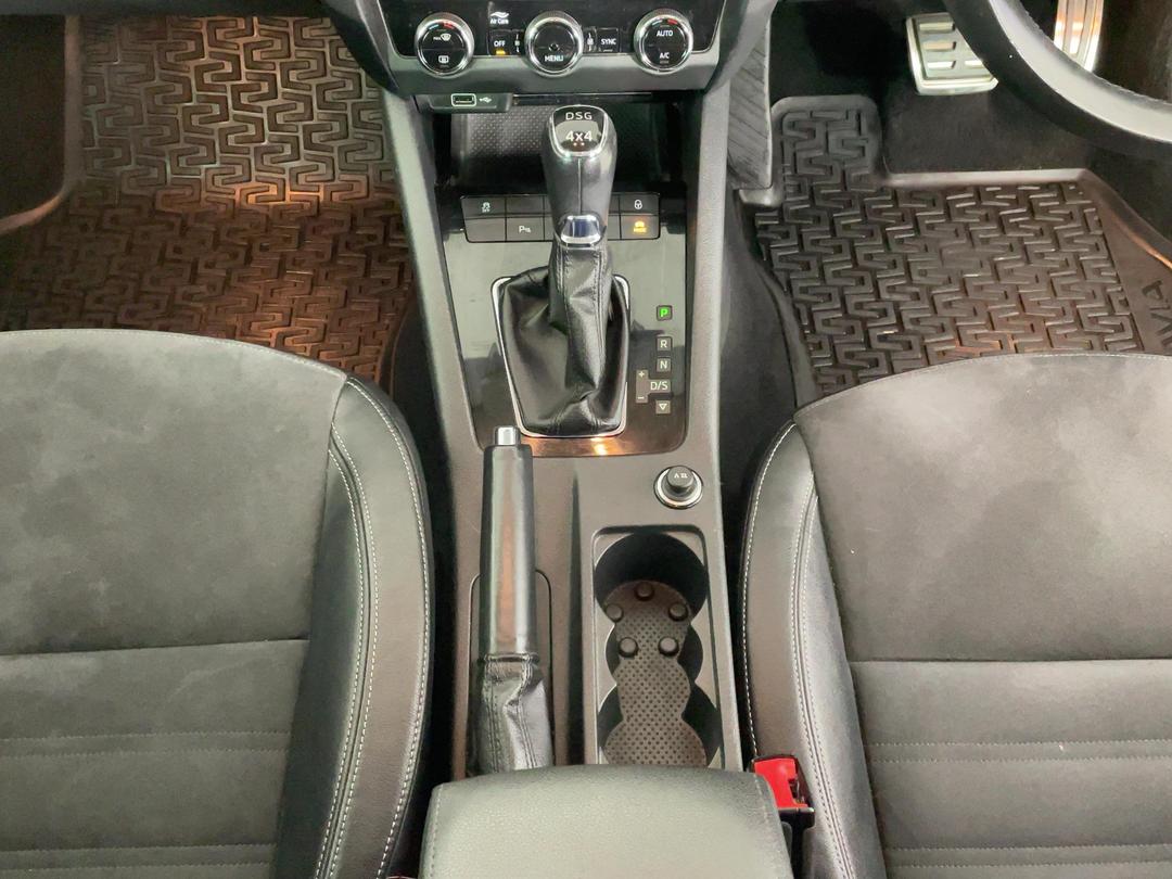 Photo '18' of Skoda Octavia