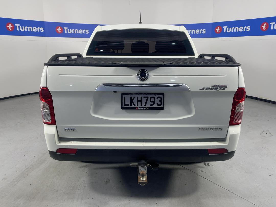 Photo '6' of Ssangyong Actyon Sport